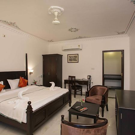 Hill Garden Retreat Hotel Udaipur Szoba fotó